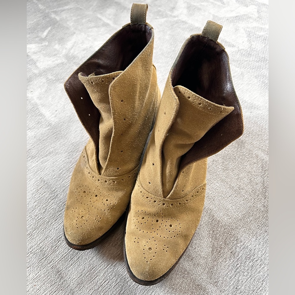 Elizabeth & James leather/suede booties